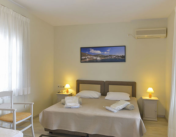 Spacious superior room in Sifnos